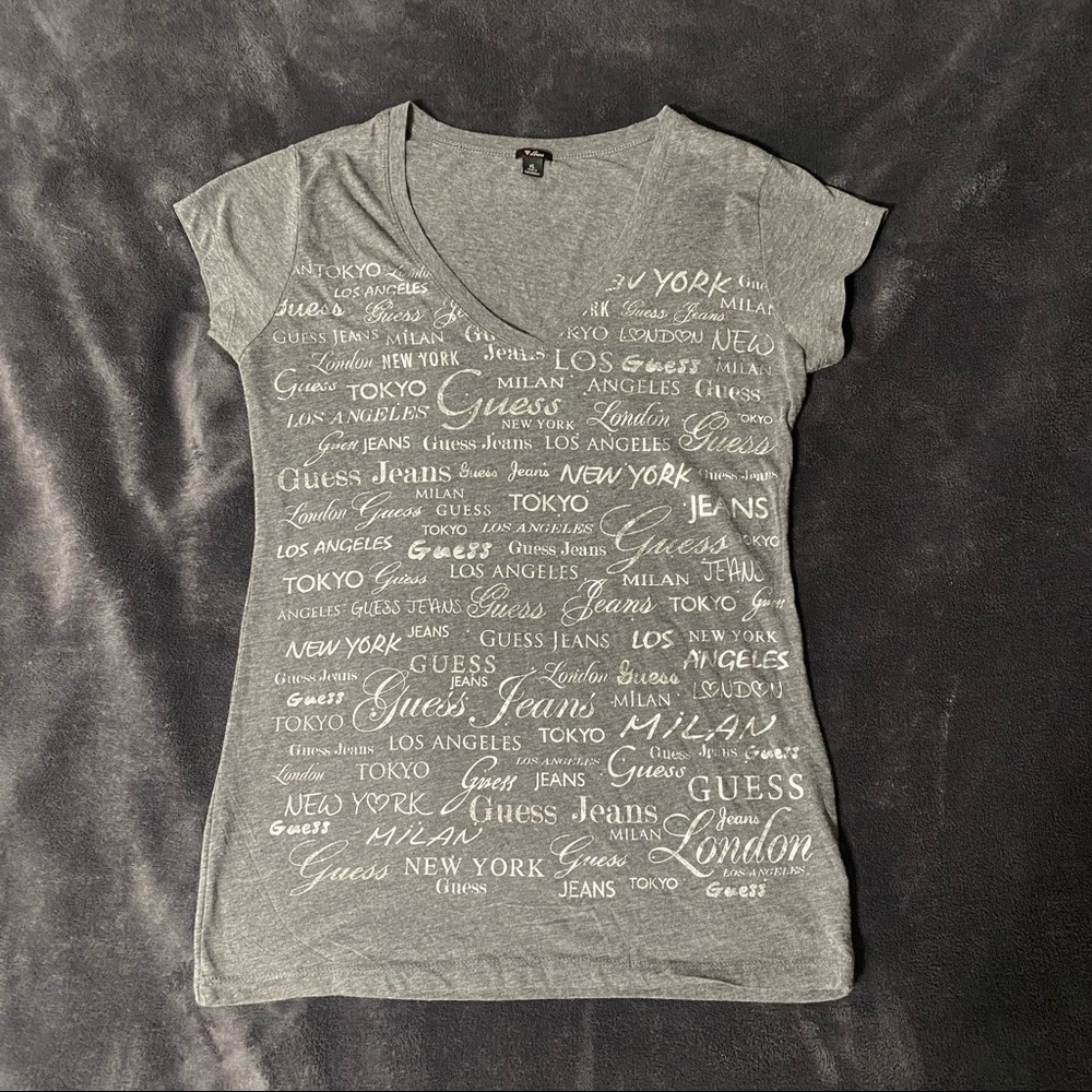 Guess Womens Short Sleeve V-Neck Tee